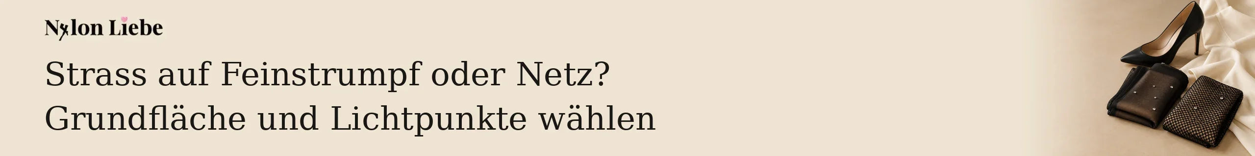 Feine schwarze Strumpfhose und Netzvariante mit einzelnen Strassdetails neben Pumps.